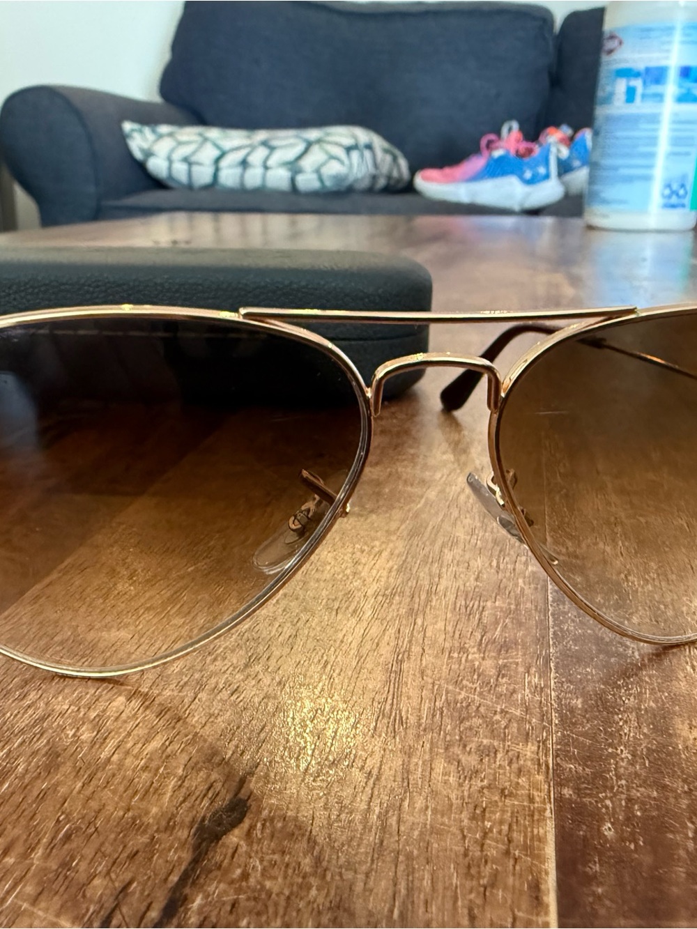Ray-Ban Gold Frame Sunglasses with Brown Gradient Lenses aviators